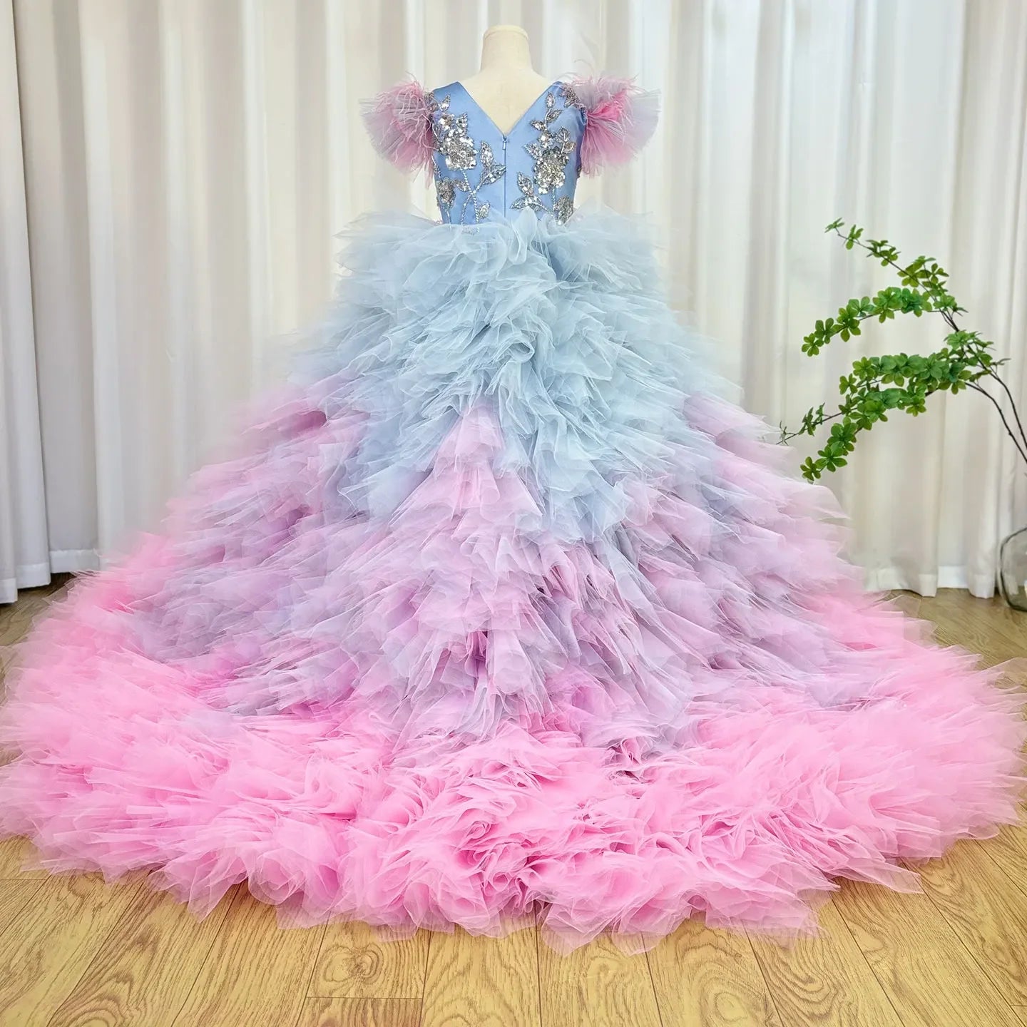 Luxury Flower Girl Dress Applique Feathers Beading Princess Prom Ball Gown for Kids Wedding Birthday Communion Party Quinceañera